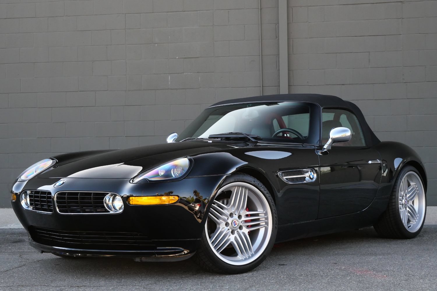 Used 2001 BMW Z8 RWD image 26