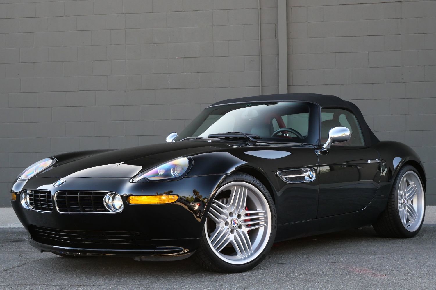 Used 2001 BMW Z8 RWD image 26
