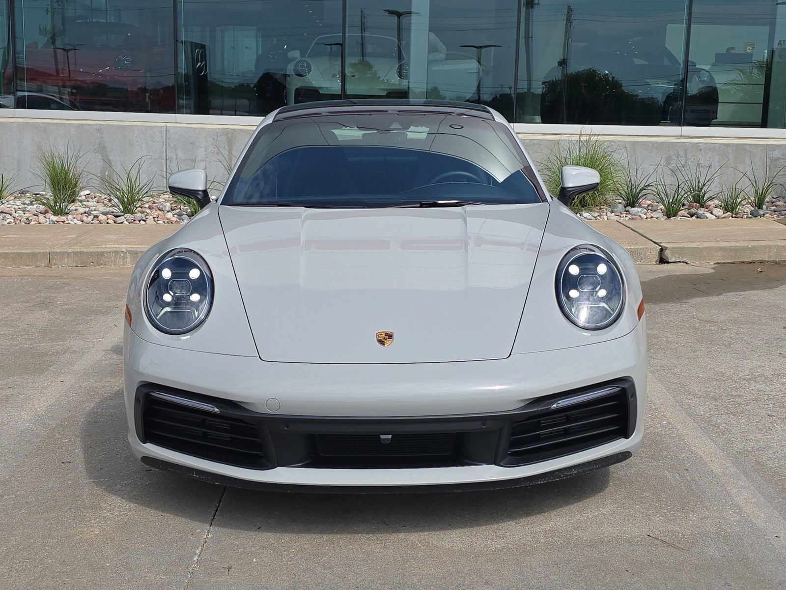 Certified 2024 Porsche 911 Carrera 4 AWD/4WD image 10