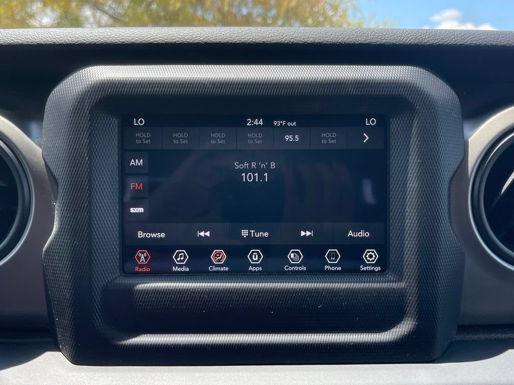 Used 2021 Jeep Gladiator Sport AWD/4WD image 28