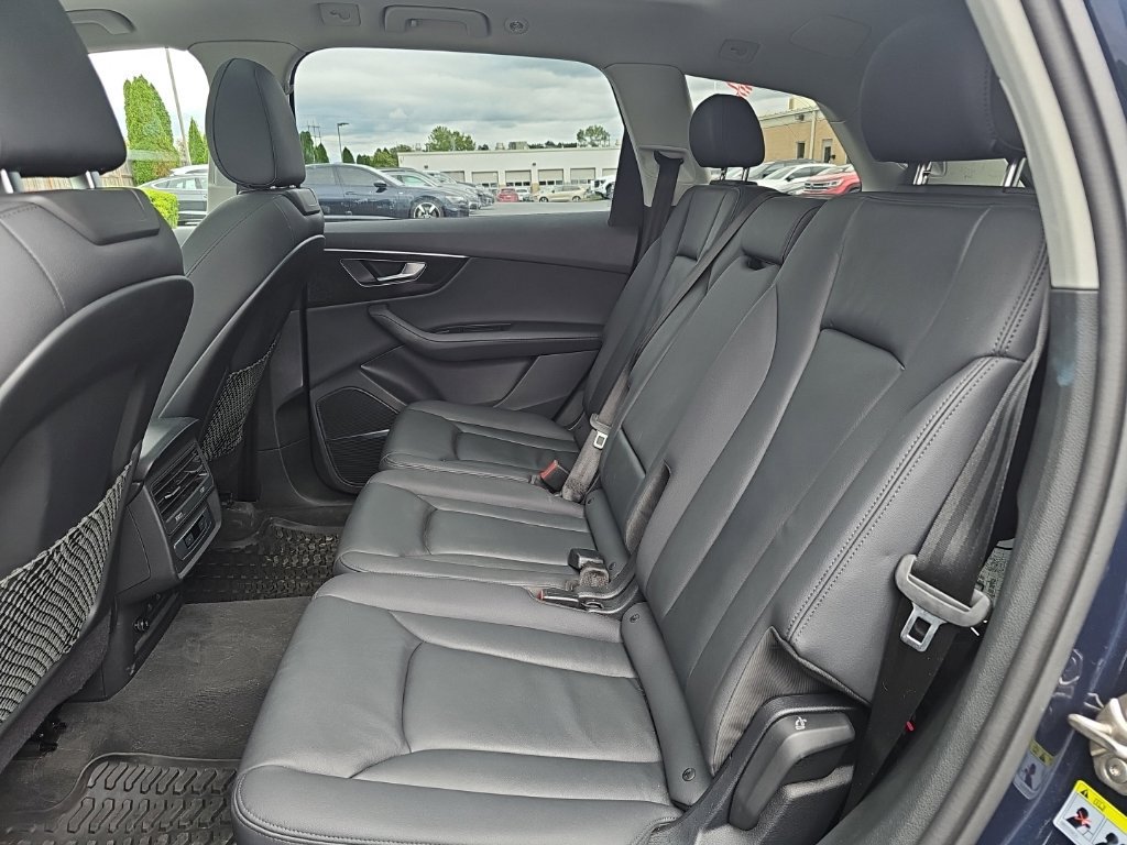 Used 2023 Audi Q7 2.0T Premium Plus AWD/4WD image 12