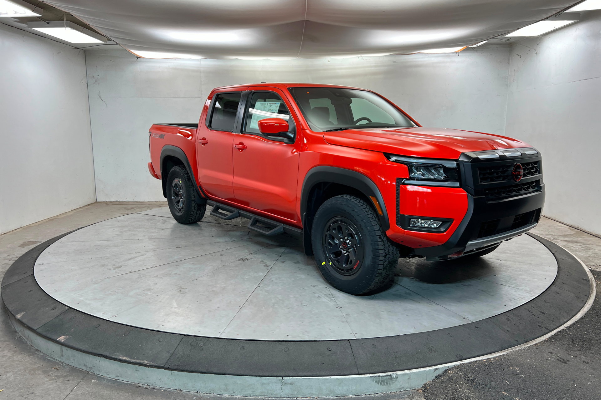 New 2026 Nissan Frontier PRO-4X w/ Pro-4x Convenience Package image 7