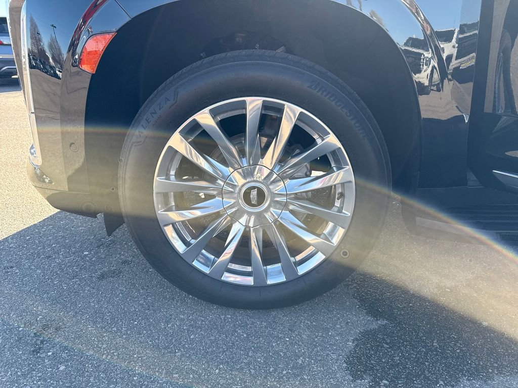 Used 2023 Cadillac Escalade Premium Luxury image 29