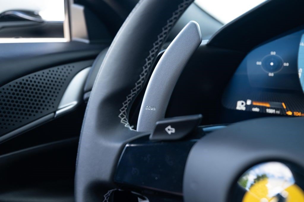 Used 2022 Ferrari Roma RWD image 33