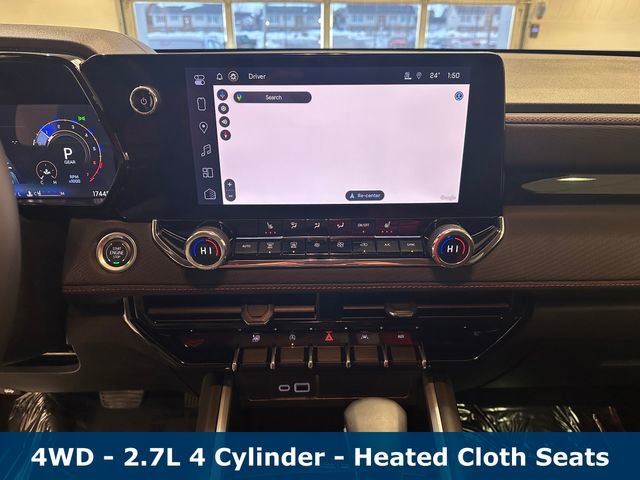 Used 2024 Chevrolet Colorado Z71 image 11