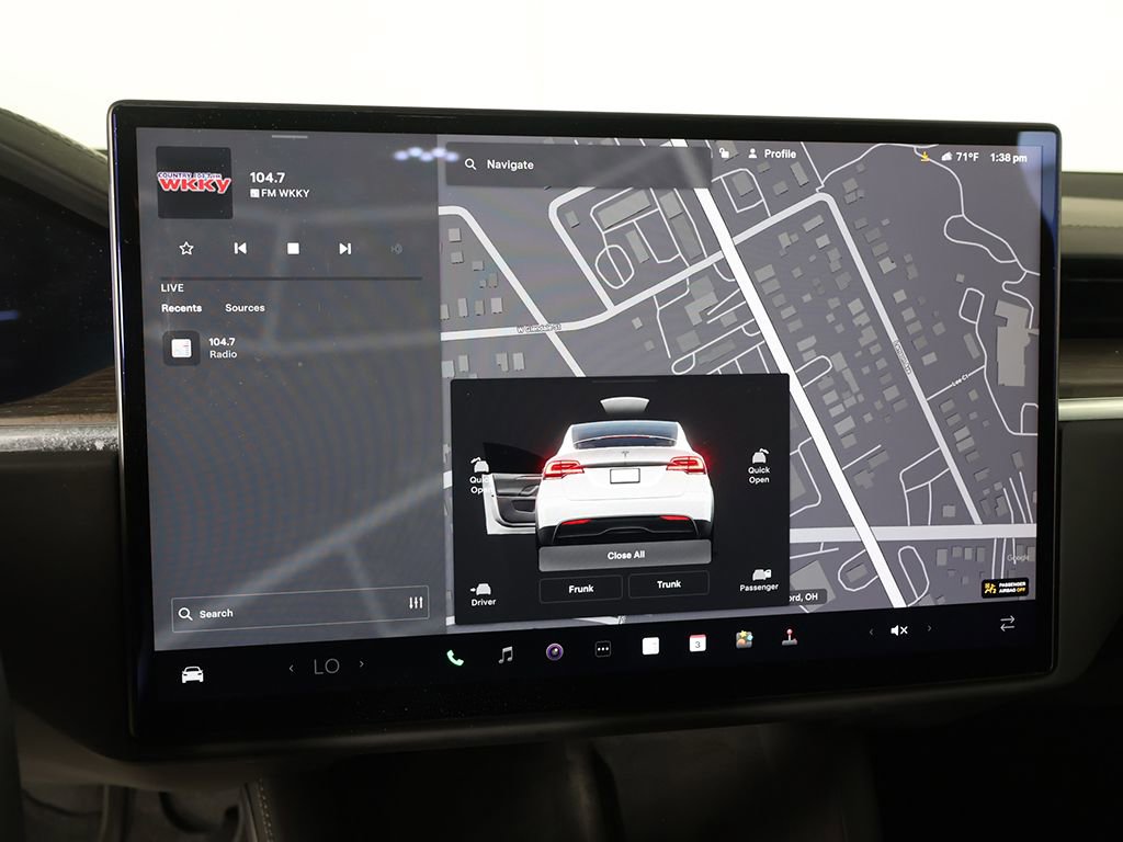 Used 2023 Tesla Model X image 34