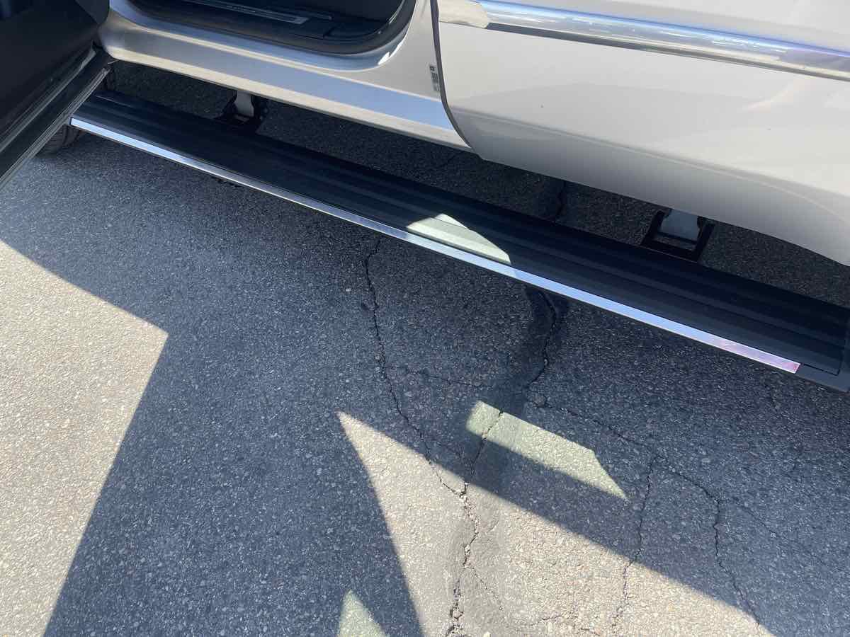 Used 2019 Cadillac Escalade Platinum image 12