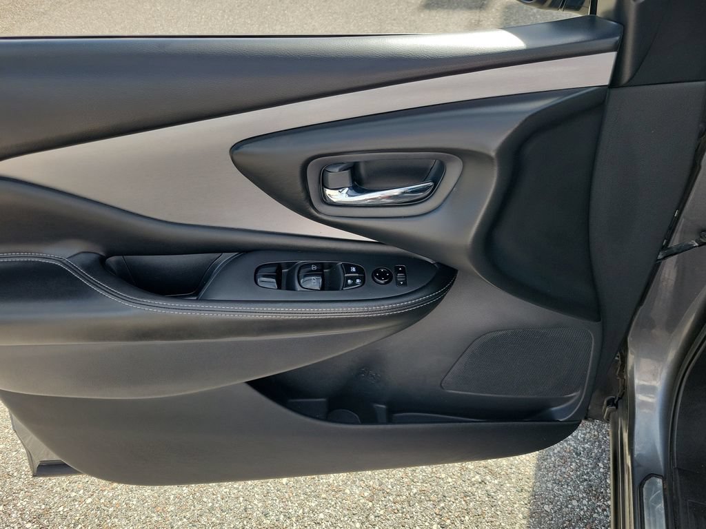 Used 2021 Nissan Murano S FWD image 11