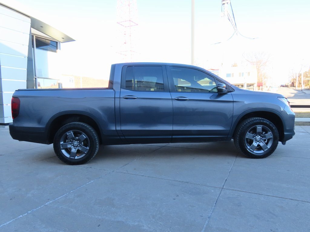 Used 2025 Honda Ridgeline TrailSport image 8