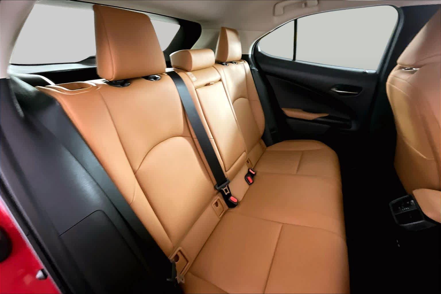 Used 2021 Lexus UX 250h w/ Premium Package AWD/4WD image 19