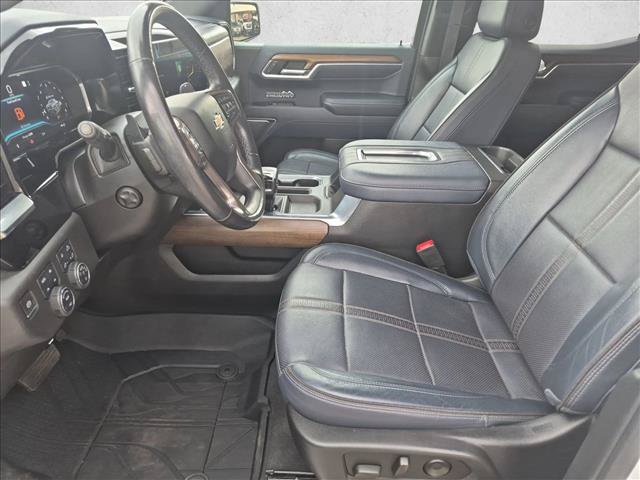 Used 2022 Chevrolet Silverado 1500 High Country w/ High Country Premium Package AWD/4WD image 16
