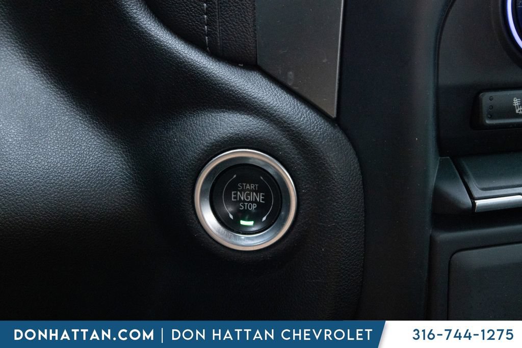 Used 2021 Chevrolet Silverado 1500 LT w/ Bed Protection Package RWD image 13