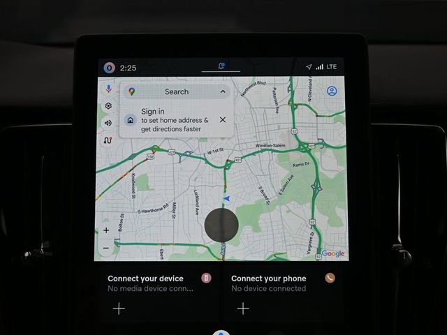 New 2026 Volvo XC60 B5 Plus w/ Protection Package Premier image 15