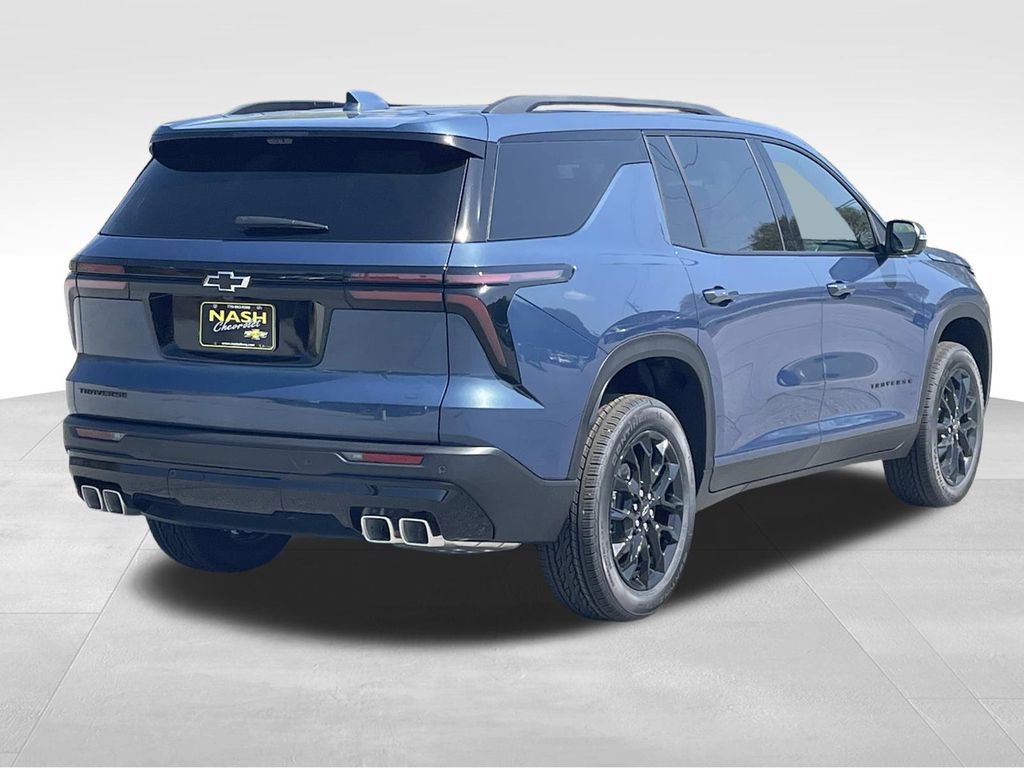 New 2026 Chevrolet Traverse LT image 3