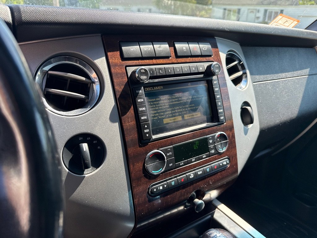 Used 2010 Ford Expedition EL Limited AWD/4WD image 18