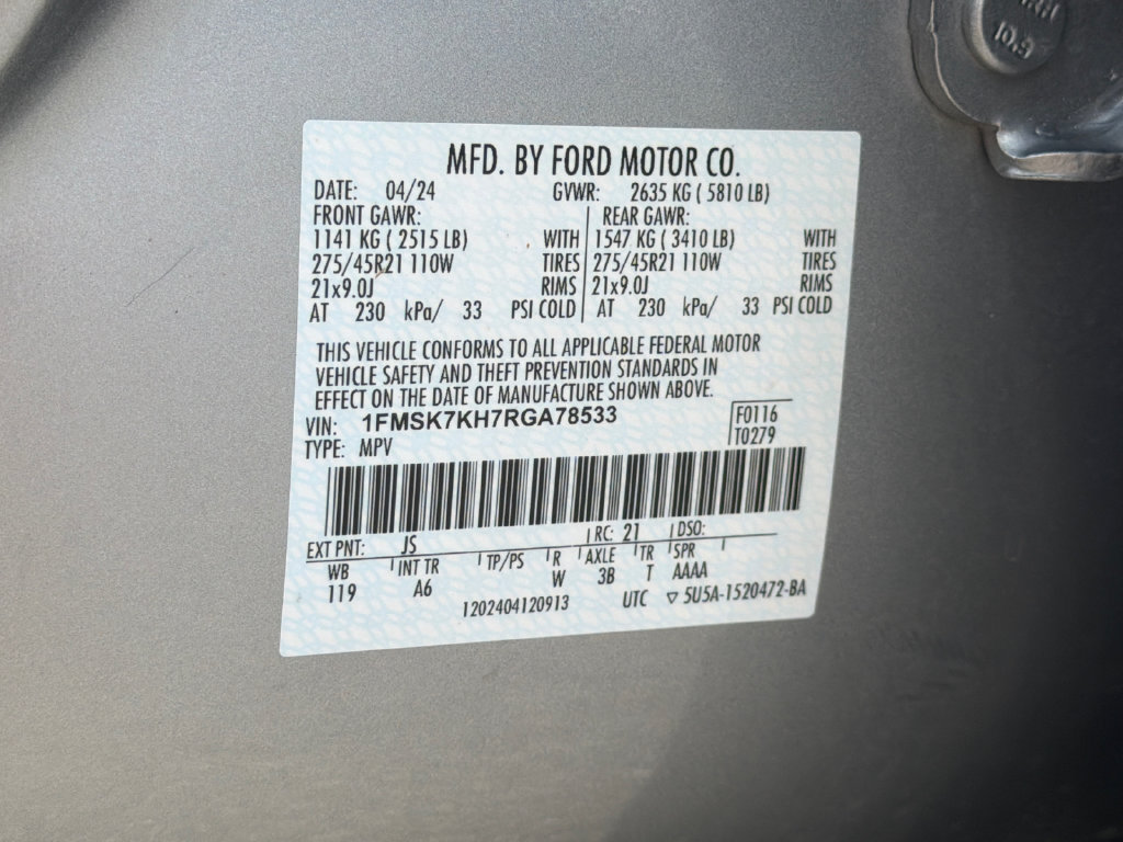 Used 2024 Ford Explorer ST-Line w/ Class IV Trailer Tow Package RWD image 35
