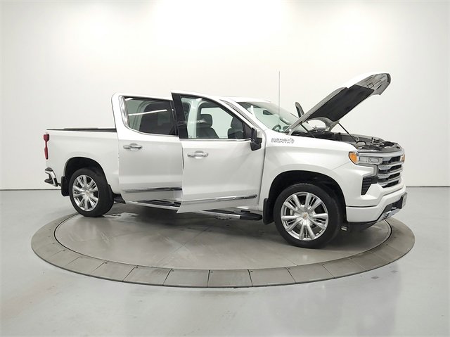 Used 2024 Chevrolet Silverado 1500 High Country w/ High Country Premium Package image 10