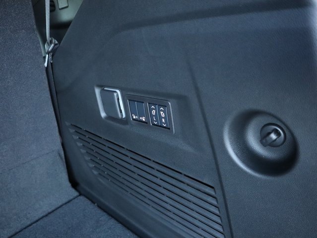 Certified 2026 GMC Yukon Elevation image 10