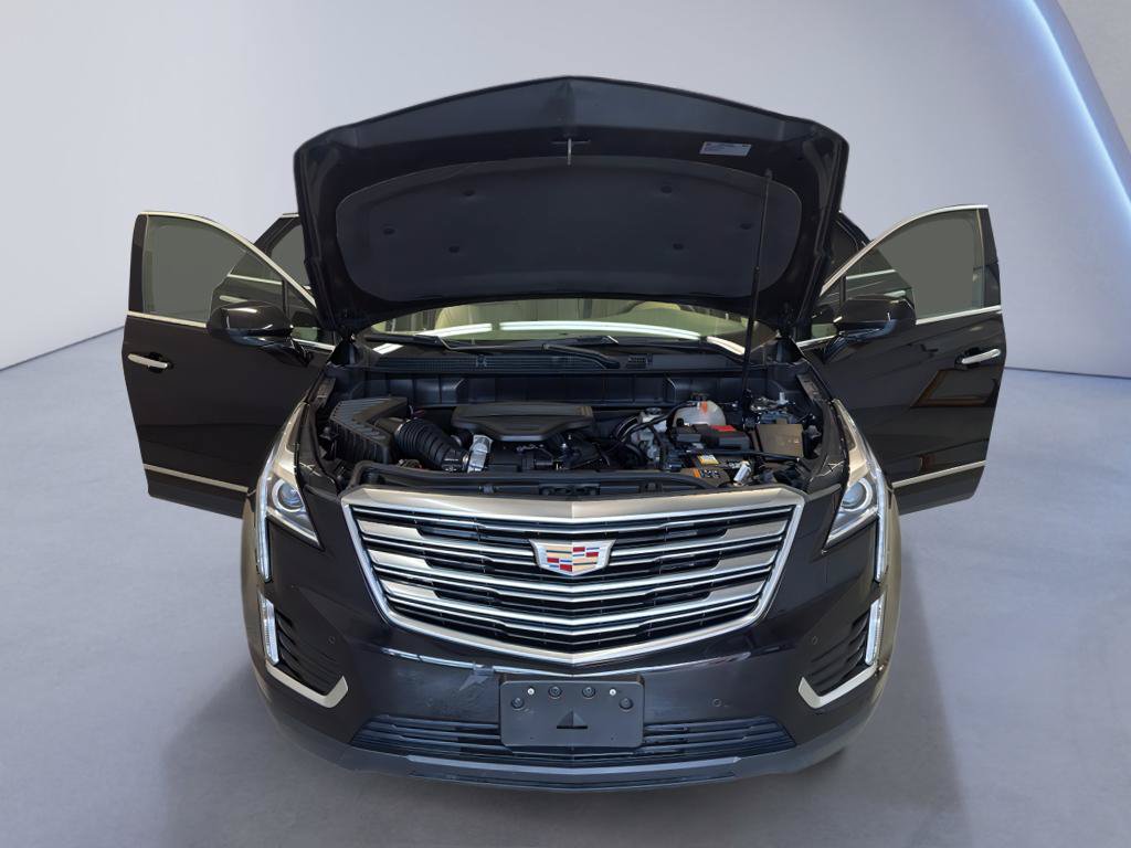 Used 2017 Cadillac XT5 Luxury w/ Driver Awareness Package AWD/4WD image 8
