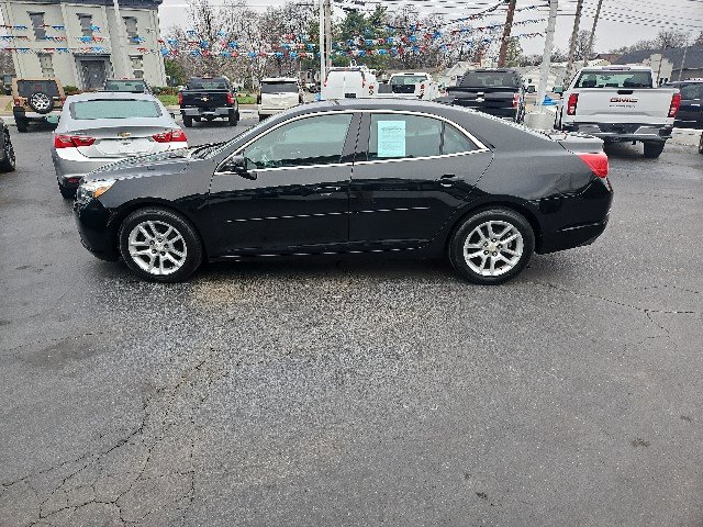 Used 2016 Chevrolet Malibu LT w/ Power Convenience Package FWD image 5