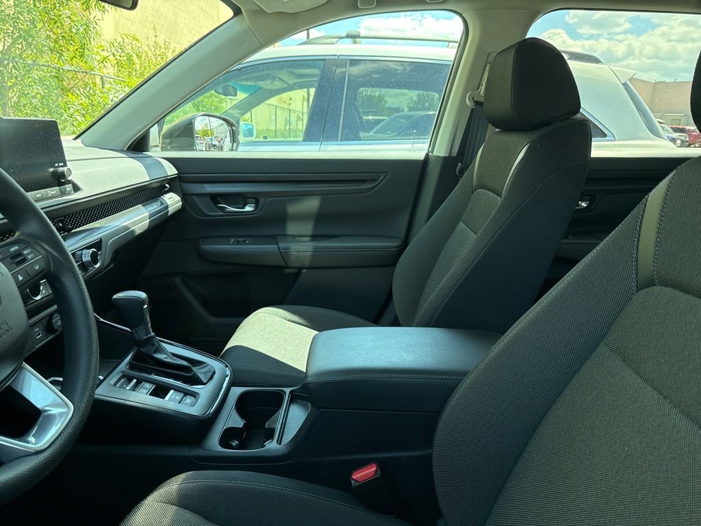 Certified 2025 Honda CR-V LX image 5