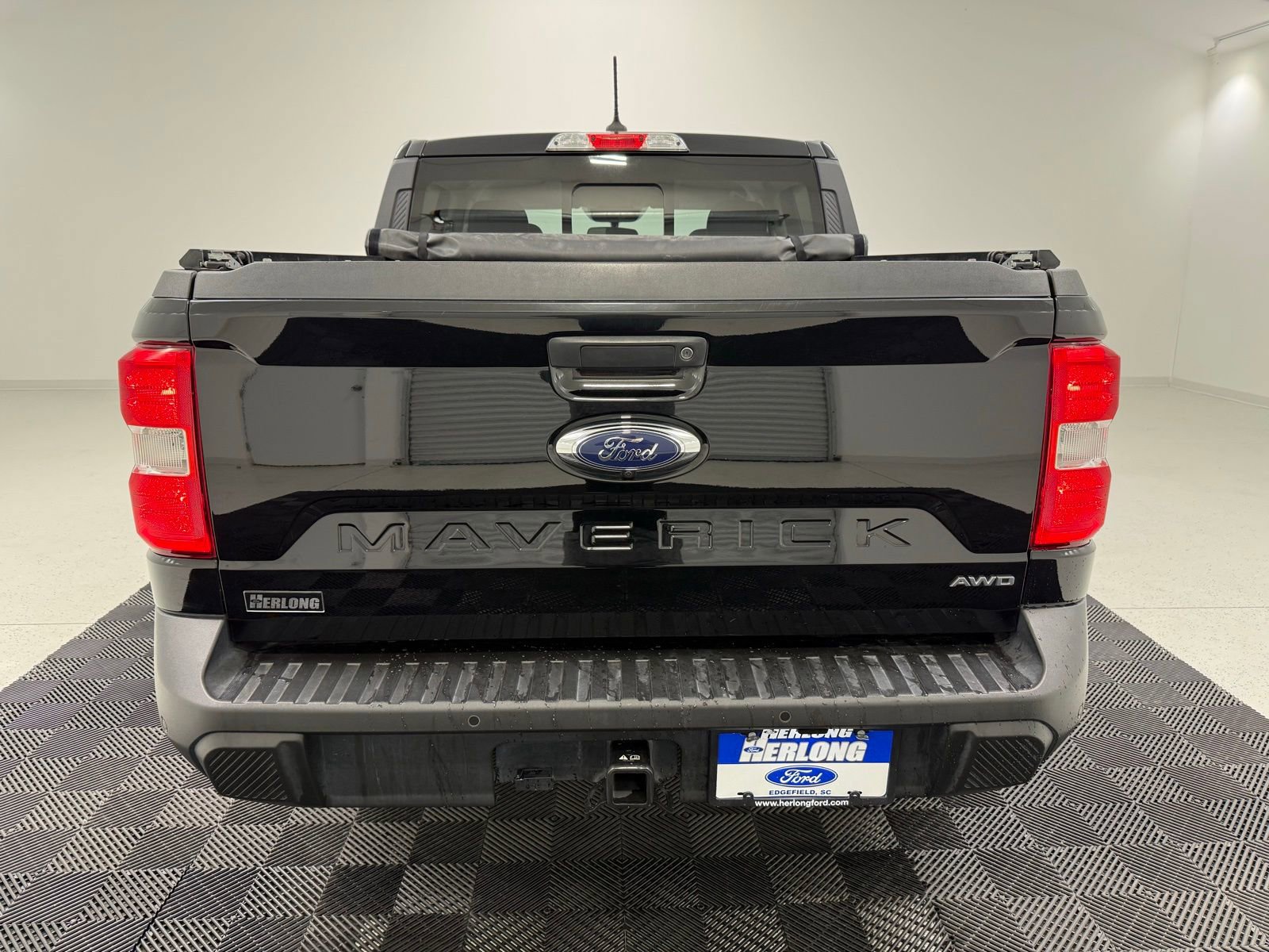 Used 2023 Ford Maverick Lariat w/ Lariat Luxury Package image 6