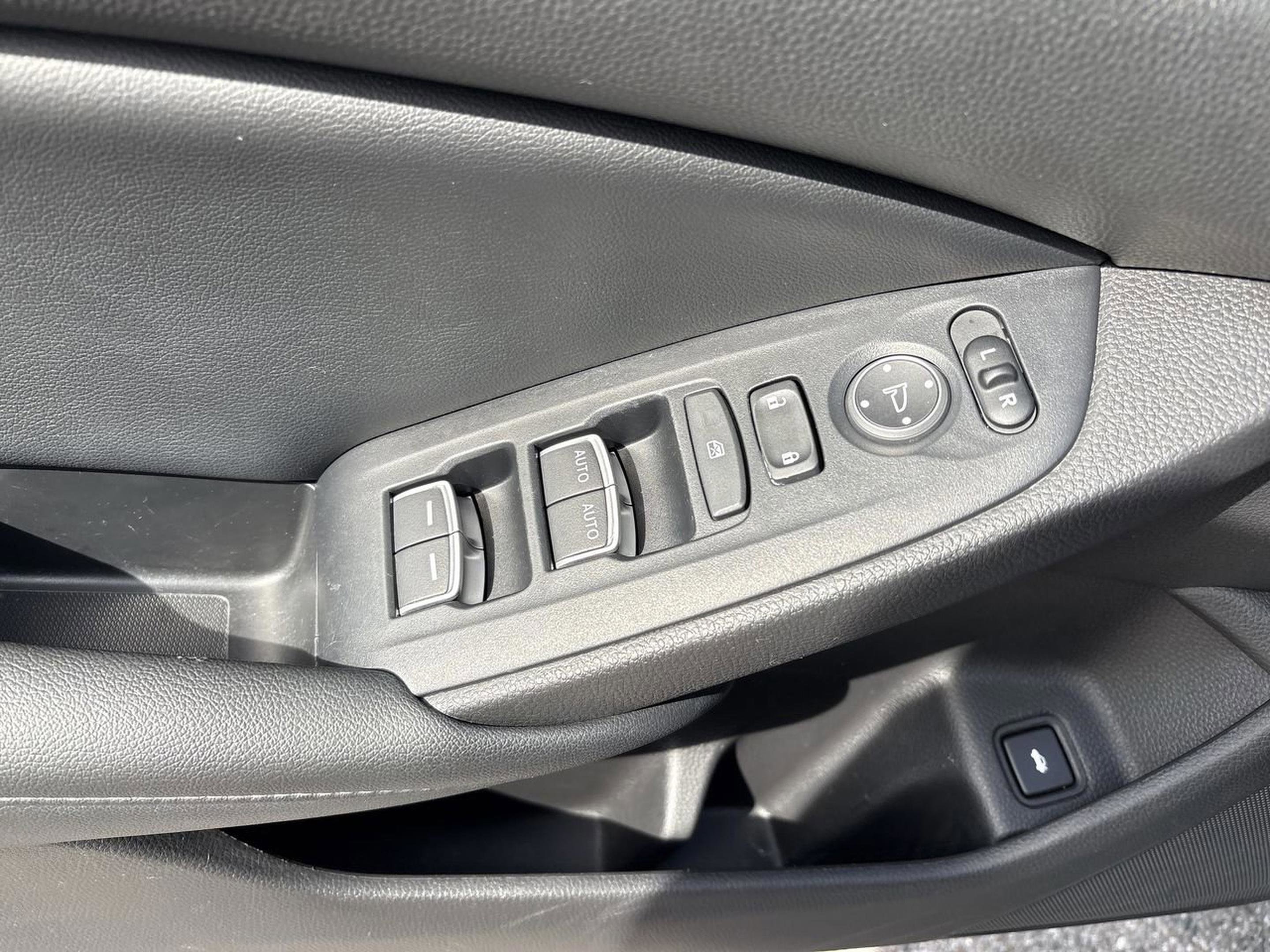 Used 2022 Honda Accord Sport image 17