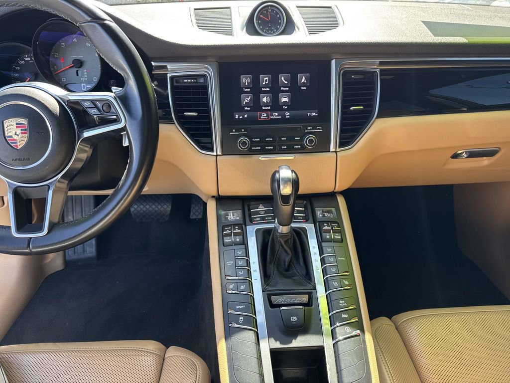 Used 2017 Porsche Macan S image 29