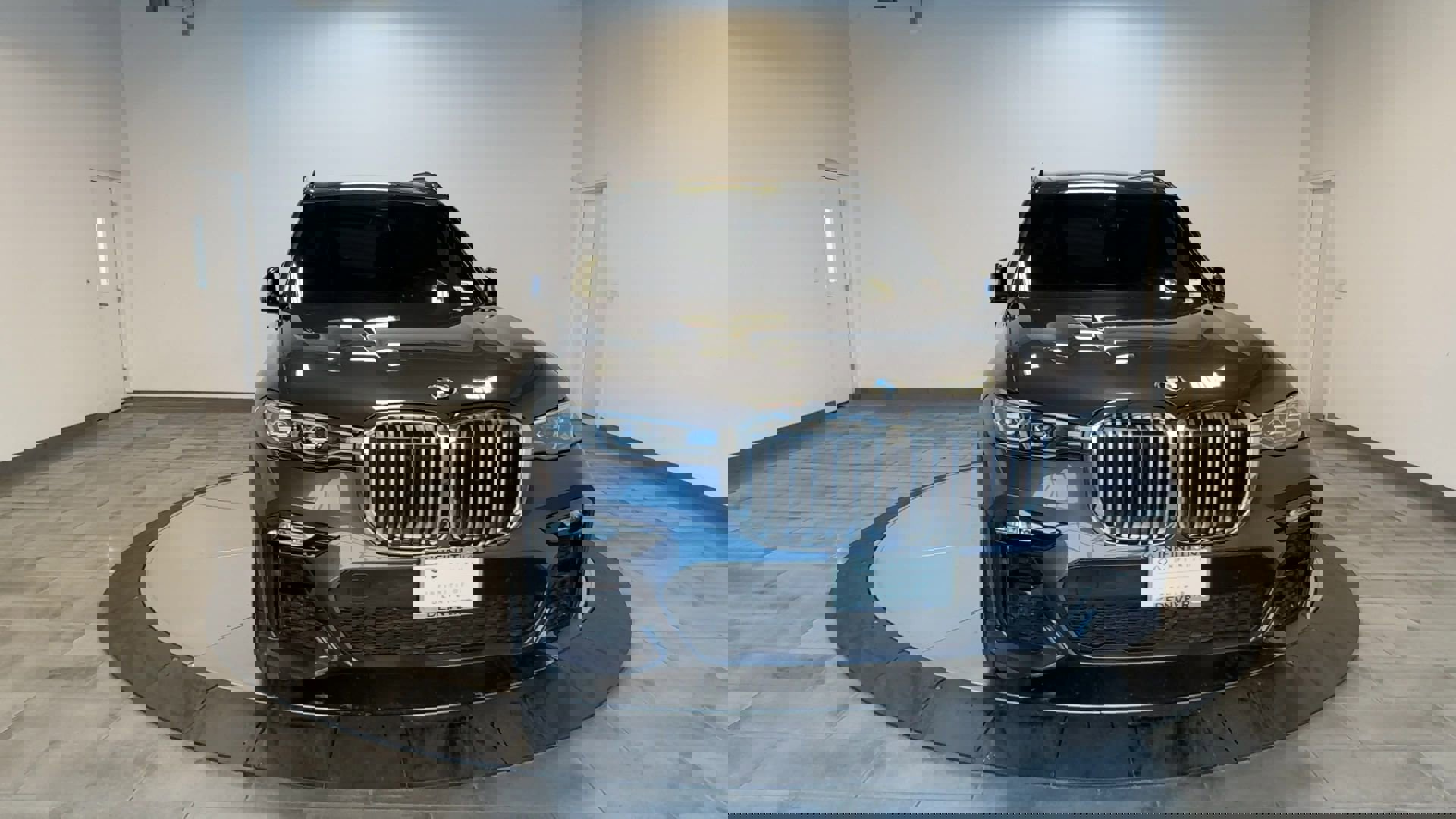 Used 2020 BMW X7 xDrive40i w/ M Sport Package image 3