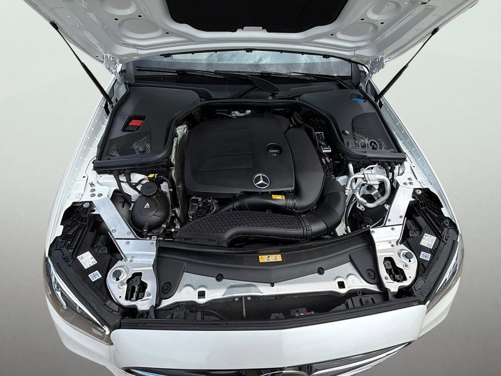 Used 2021 Mercedes-Benz E 350 4MATIC Sedan image 22