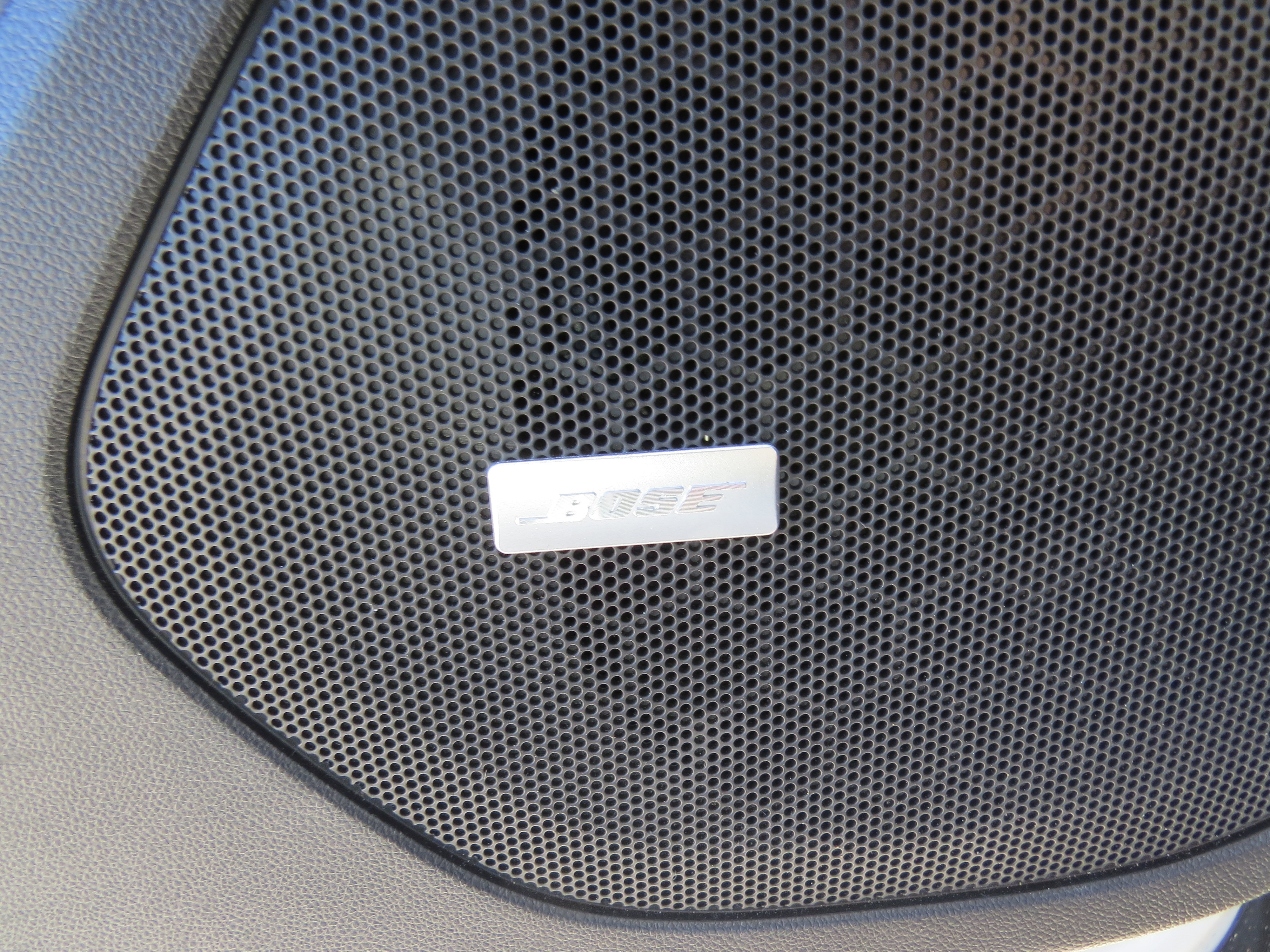 Used 2022 Chevrolet Blazer Premier w/ Enhanced Convenience Package FWD image 16