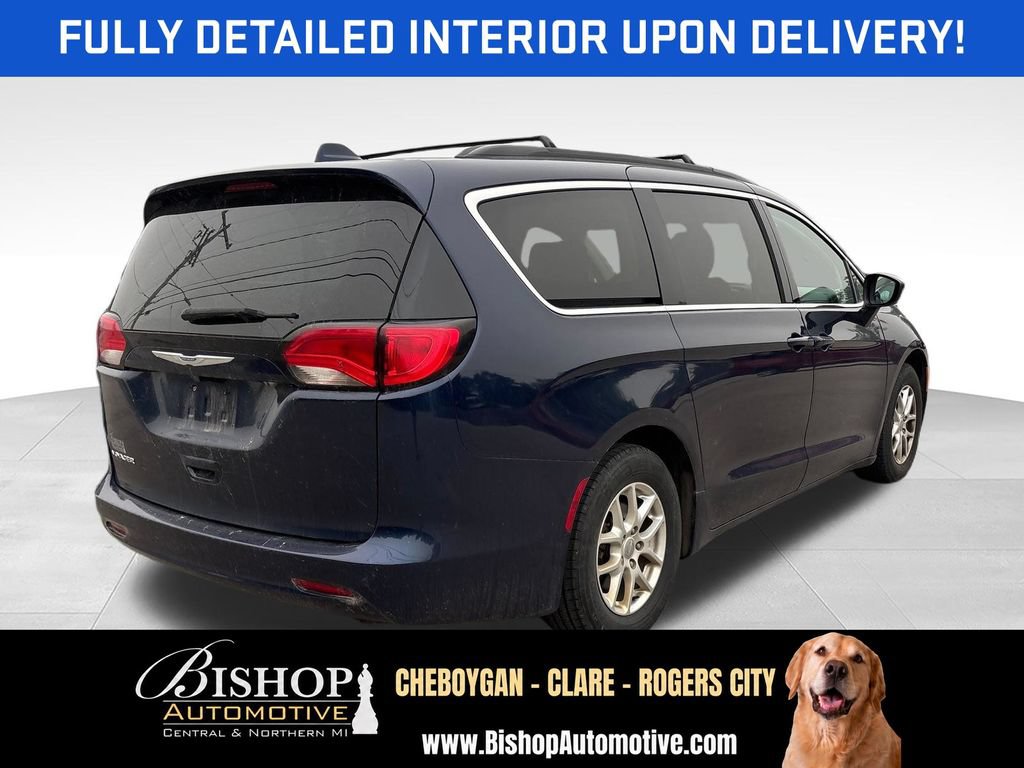Used 2020 Chrysler Voyager Lxi FWD image 3