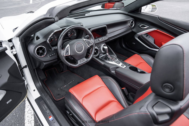 Used 2017 Chevrolet Camaro SS RWD image 33