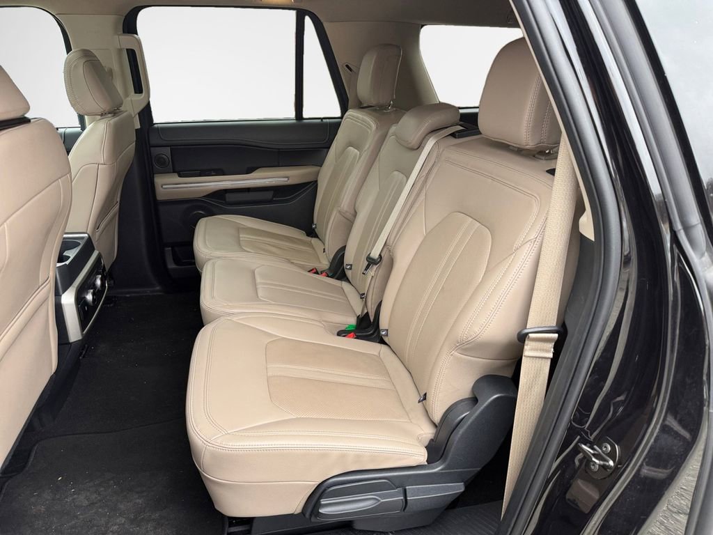Used 2024 Ford Expedition Max Limited image 24