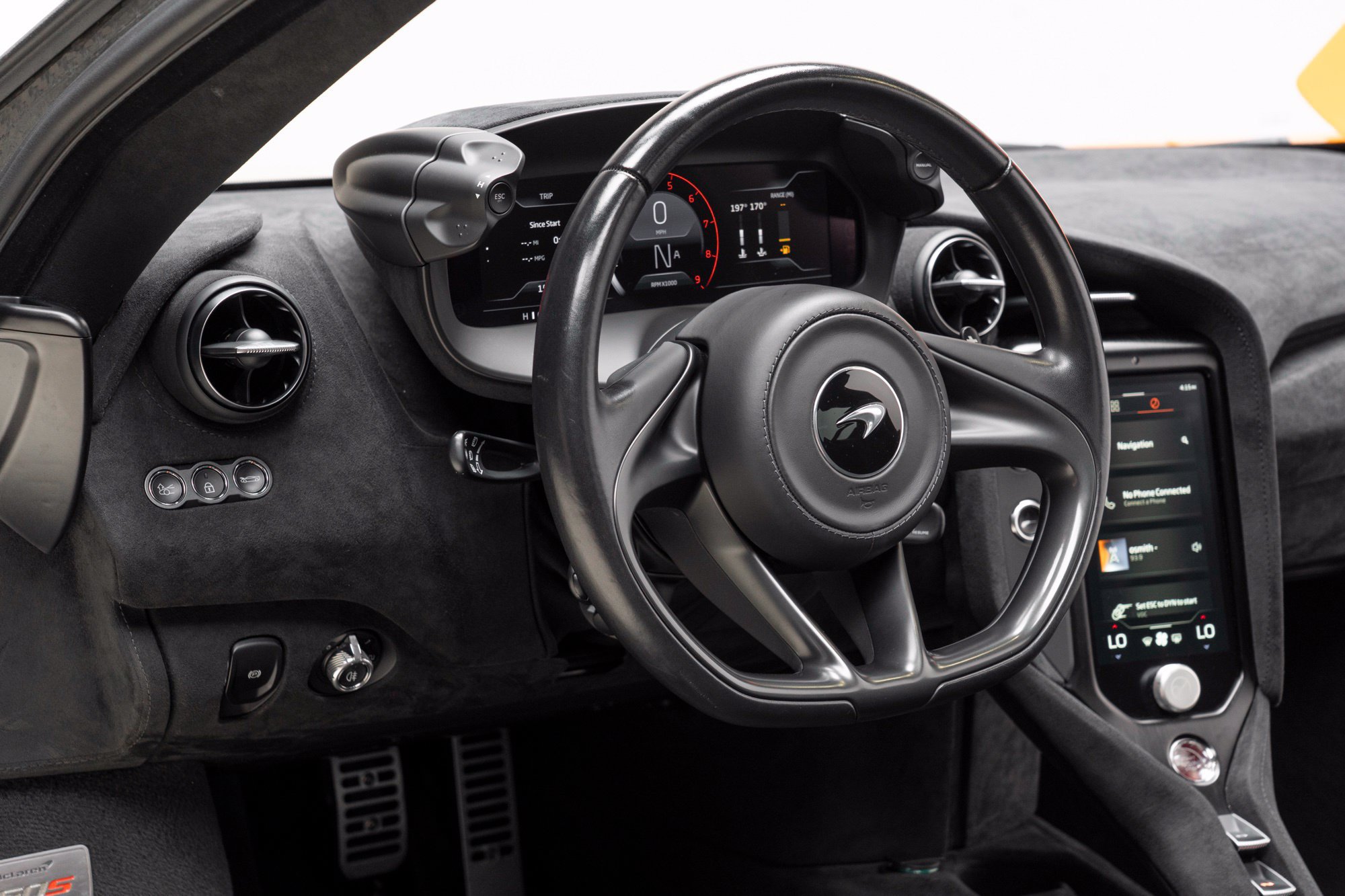 Used 2024 McLaren 750S RWD image 26