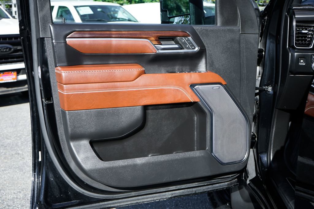 Used 2024 GMC Sierra 3500 Denali Ultimate image 16