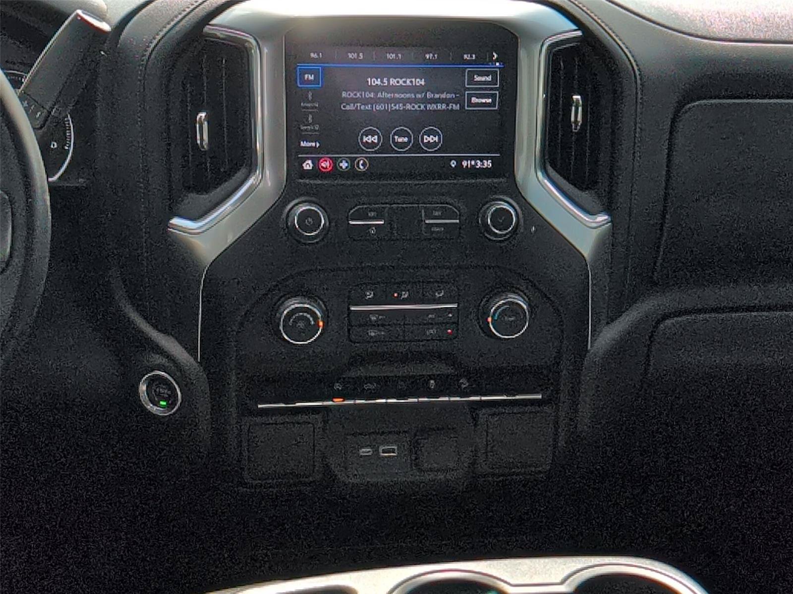 Used 2020 Chevrolet Silverado 1500 LT Trail Boss AWD/4WD image 29