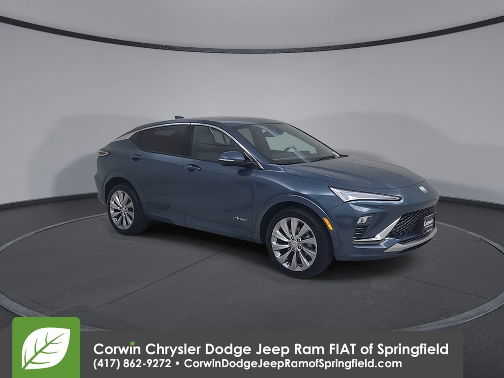 Used 2025 Buick Envista Sport Touring FWD image 3