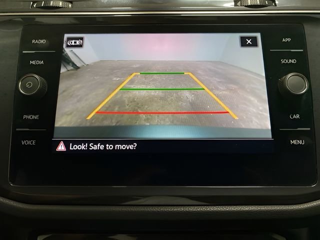 Used 2022 Volkswagen Tiguan SE FWD image 42