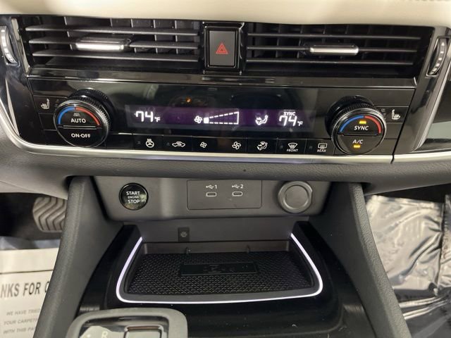 Used 2025 Nissan Rogue SL image 26