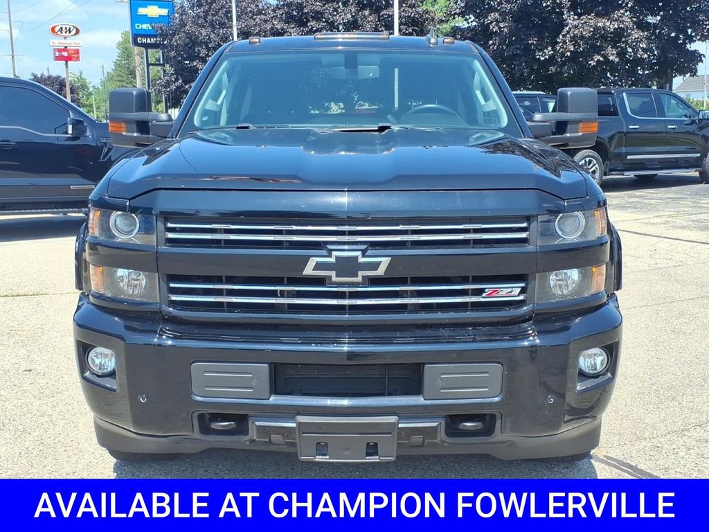Used 2016 Chevrolet Silverado 2500 LT w/ Midnight Edition AWD/4WD image 2