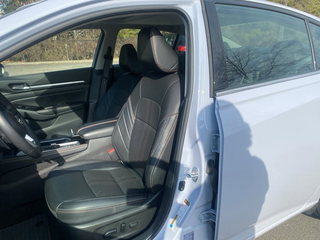 Used 2024 Nissan Altima 2.0 SR image 13