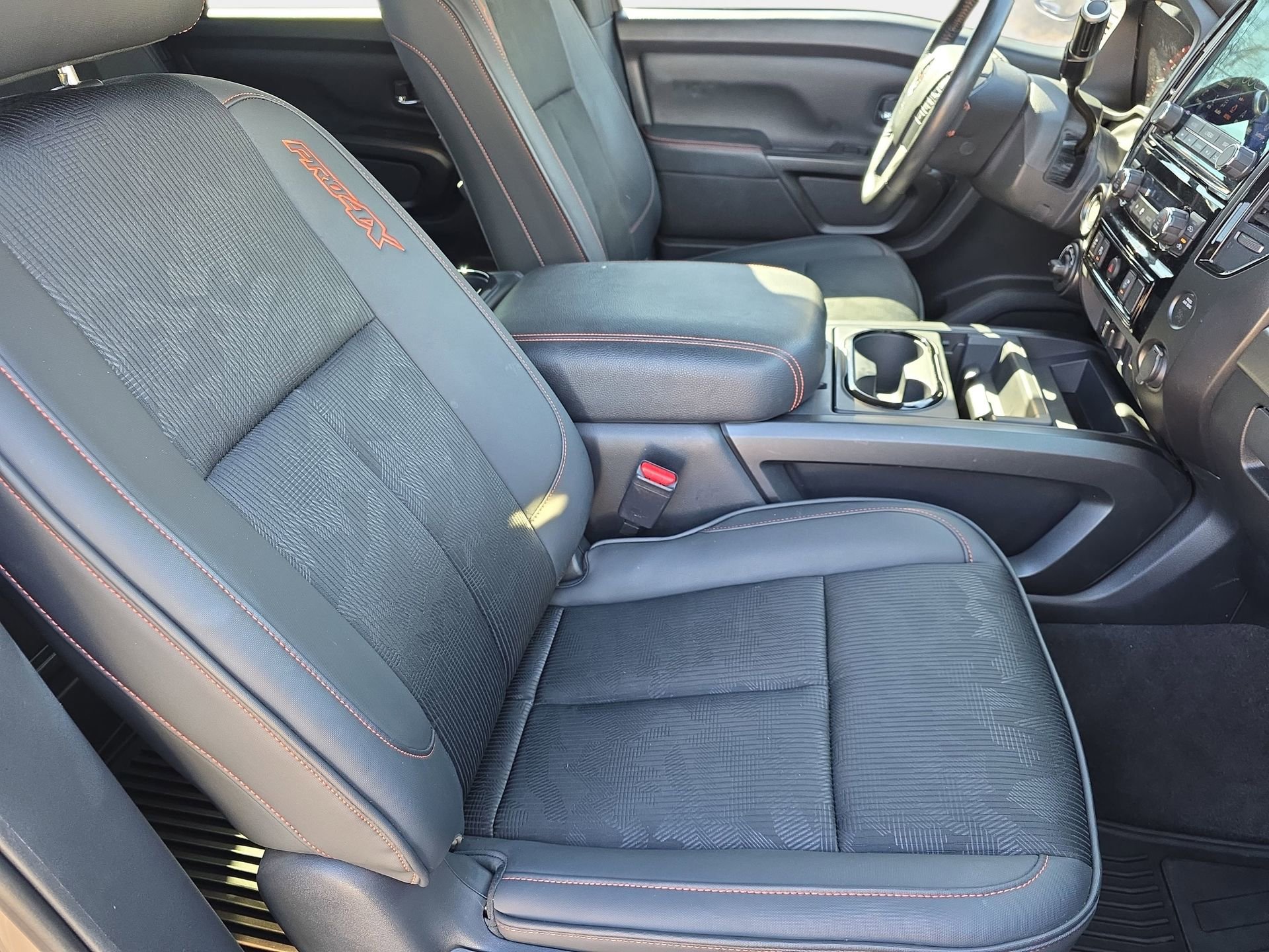 Used 2021 Nissan Titan PRO-4X w/ Pro-4x Utility Package image 10