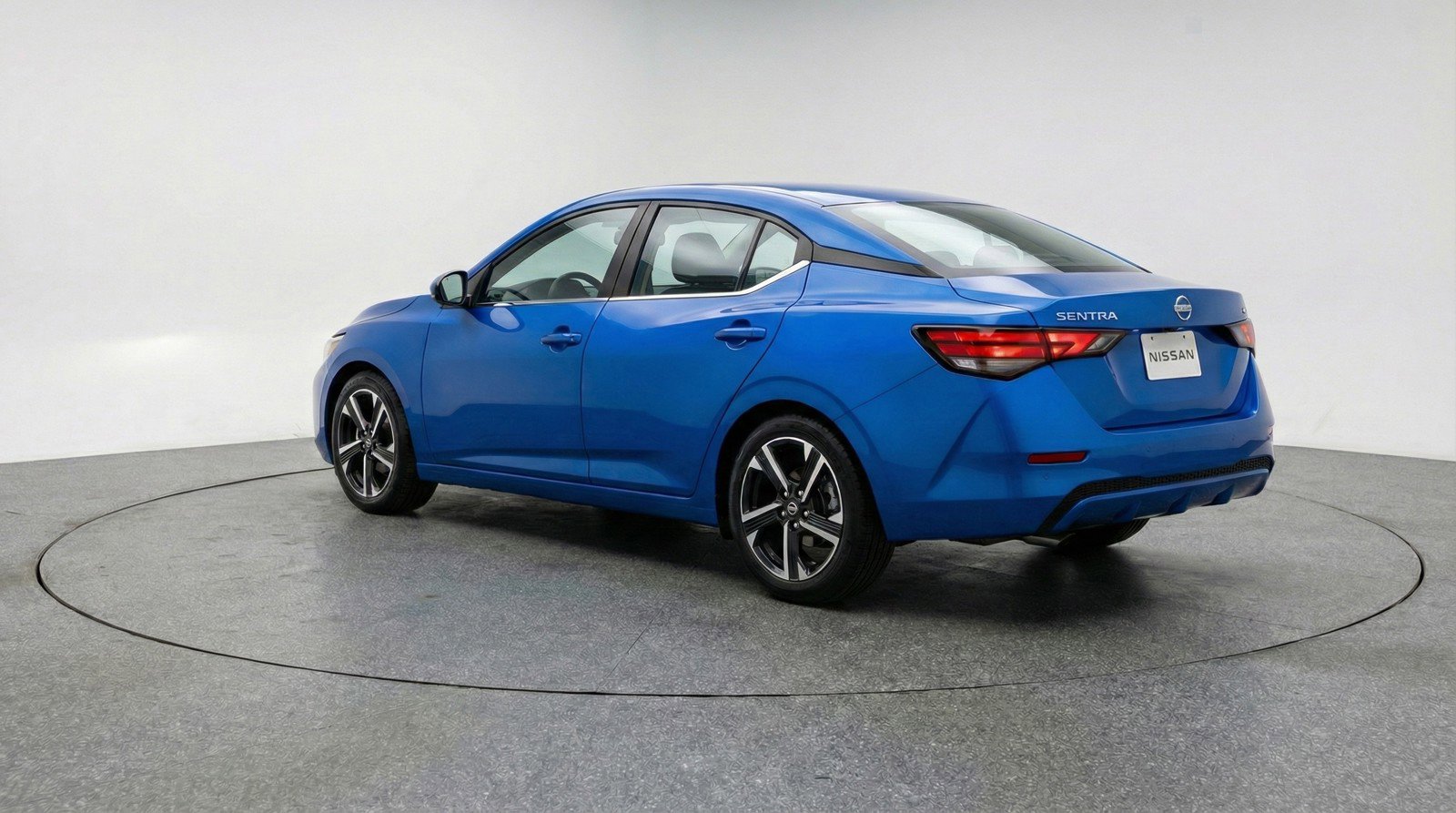 Used 2025 Nissan Sentra SV image 6