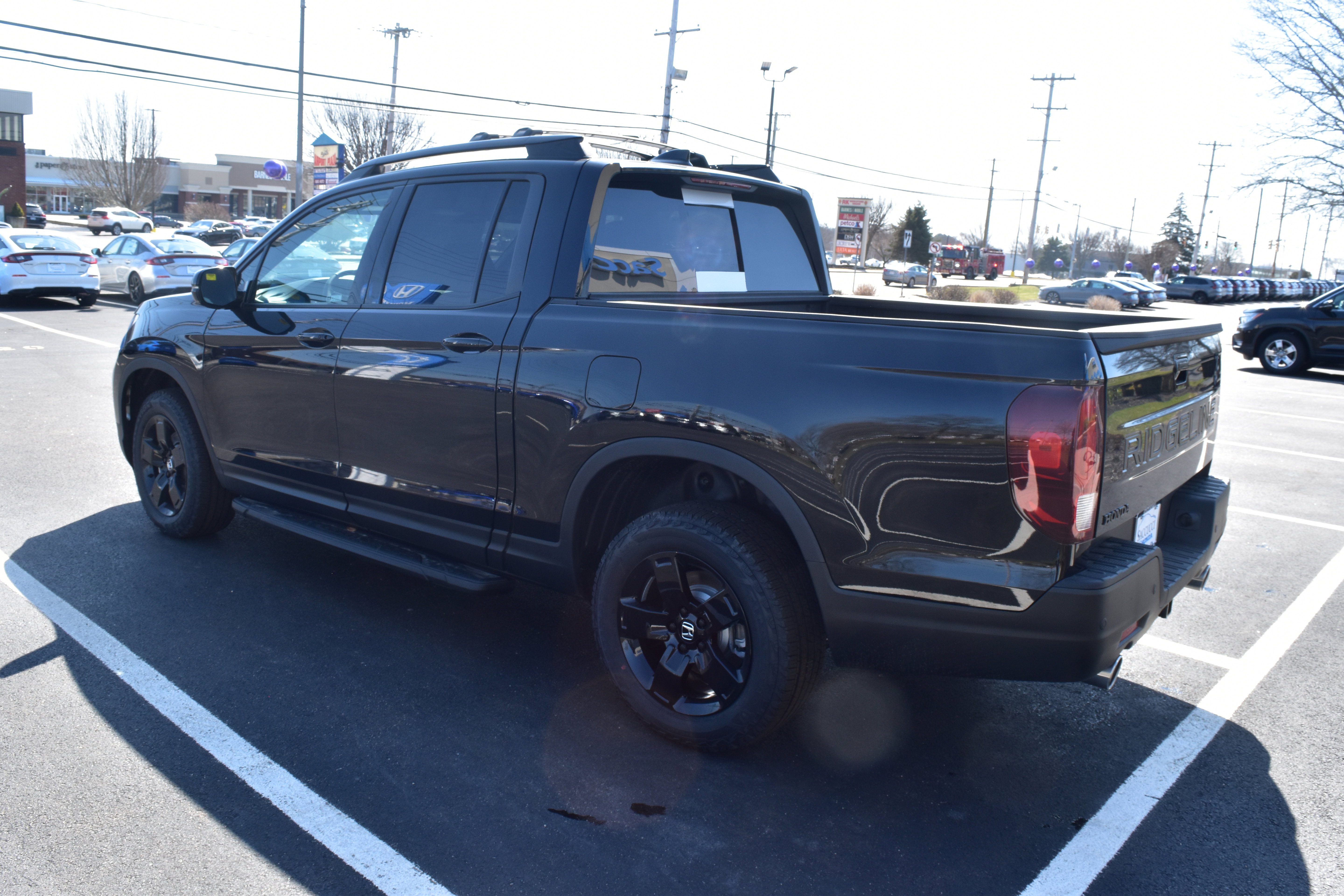 New 2026 Honda Ridgeline Black Edition image 4