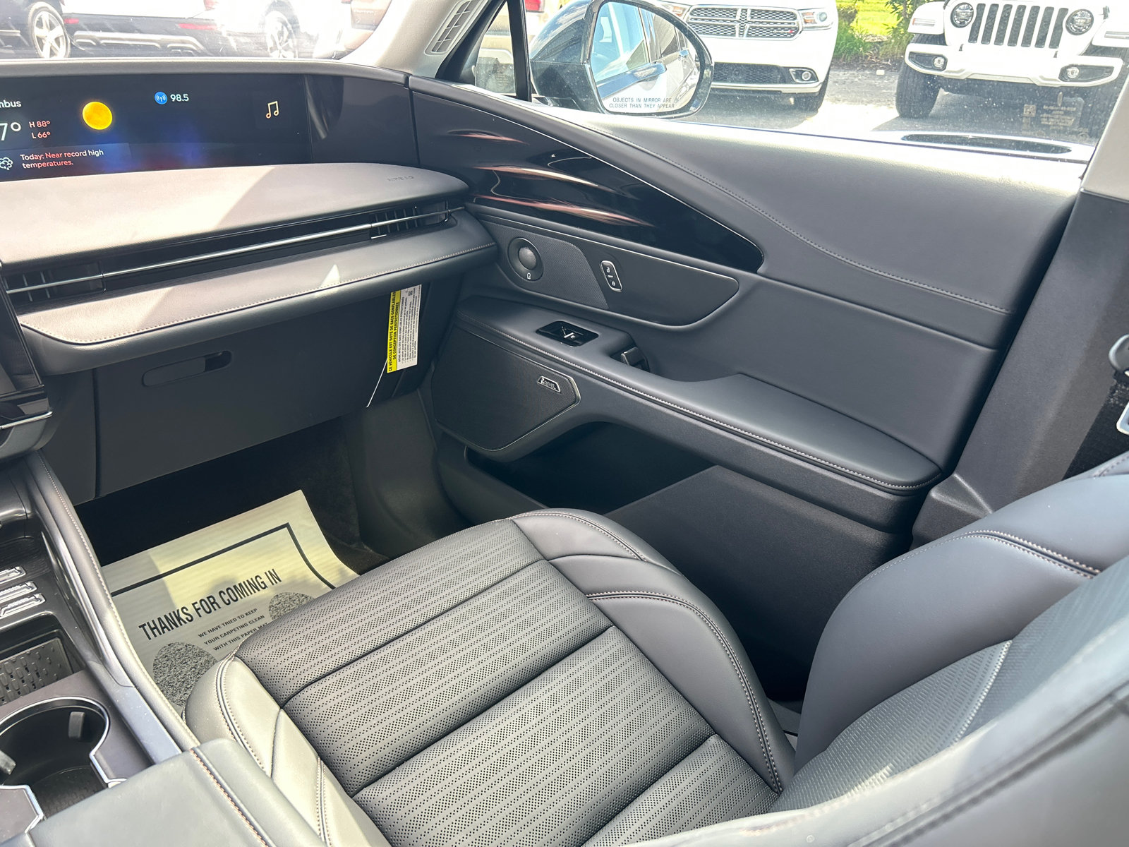 New 2026 Lincoln Nautilus Reserve AWD/4WD image 33