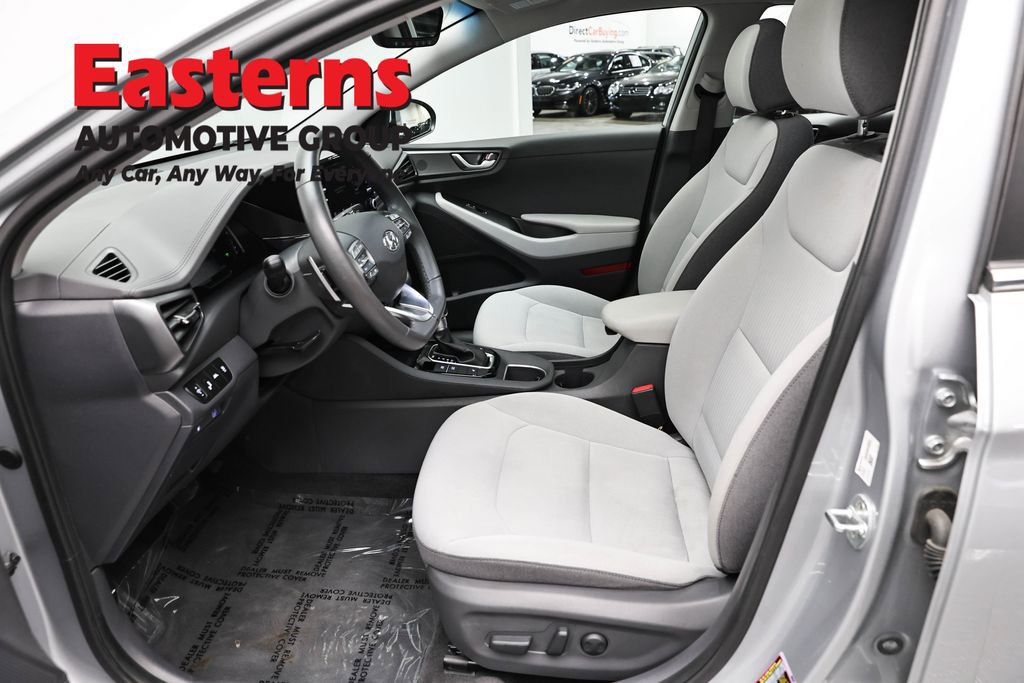 Used 2022 Hyundai Ioniq SEL FWD image 14