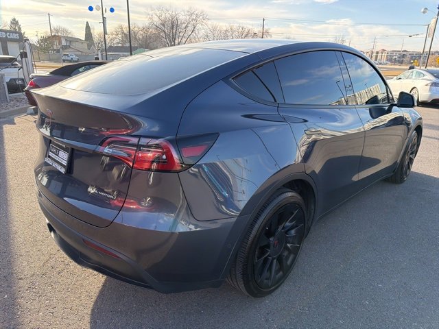 Used 2021 Tesla Model Y Long Range image 8