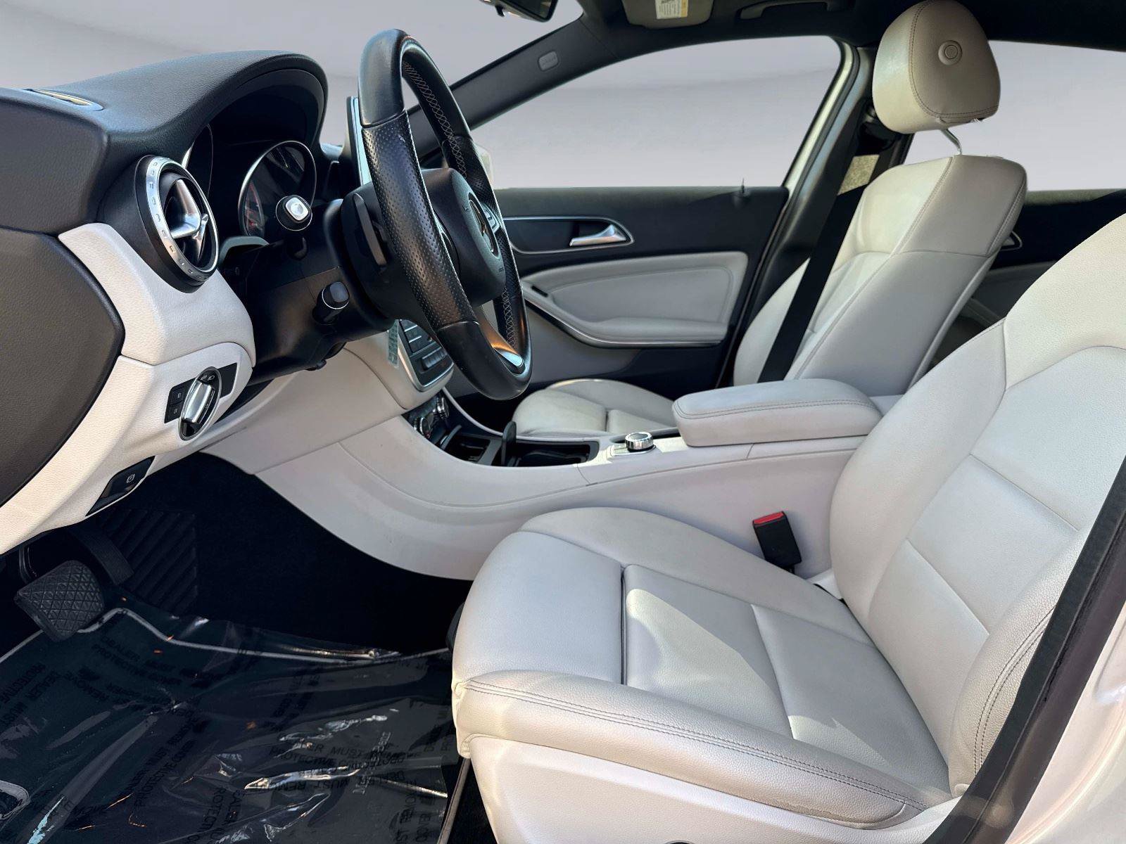 Used 2016 Mercedes-Benz GLA 250 image 22