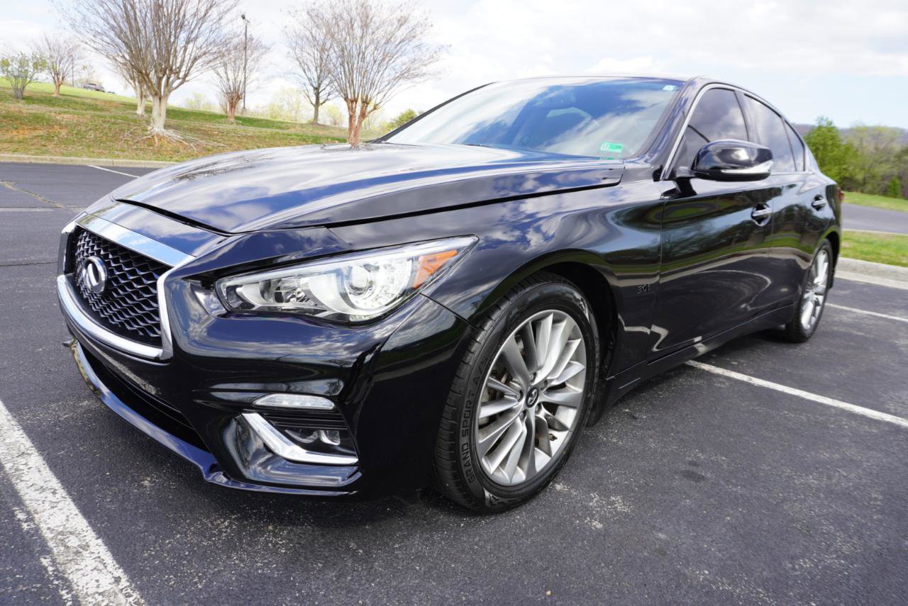 Used 2018 INFINITI Q50 Luxe w/ Cargo Package (L95) image 7